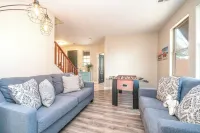 Pool & Patio: Family-Friendly Goodyear Home! - balcony