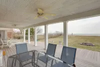 Spacious Lakefront House w/ Backyard Fire Pit - Wifi