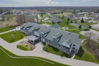 Birchwood Lodge - parking