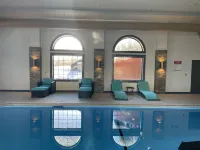 The Chateau Bloomington Hotel and Conference Center - Pools