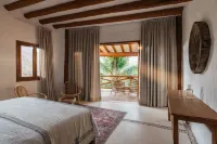 Casa Las Tortugas Petit Beach Hotel & Spa