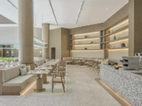 ดับเบิลทรีบายฮิลตันแมงโกรฟี่เอลกูน่ารีสอร์ท โรงแรมในฮูร์กาดา