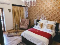 Selborne Hotel - balcony