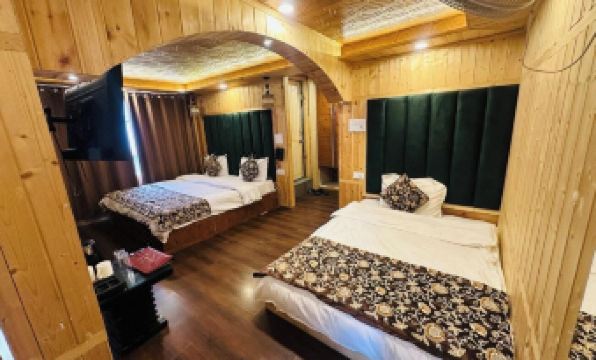 Hotel Mala Castle, Pahalgam