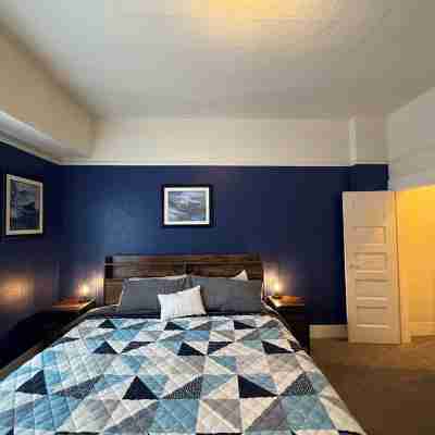 Charming 2-bedroom house in welcoming Klamath Falls with WiFi, AC Rooms