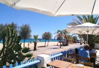 Hostal Estudios Hotels in Badalona