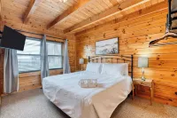 Mountains Are Calling by AvantStay Sleeps 8 Hot Tub Game Loft Located in Douglas Lake Resort Hotel in zona Sims Point