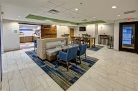 Holiday Inn Express & Suites Crossville