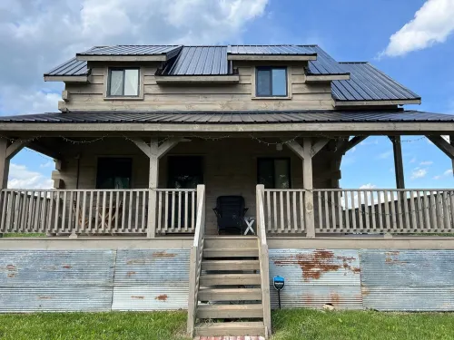 Driftless Log Cabin w/ Kickapoo Valley View