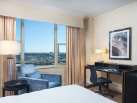 Hilton Milwaukee ミルウォーキーのホテル