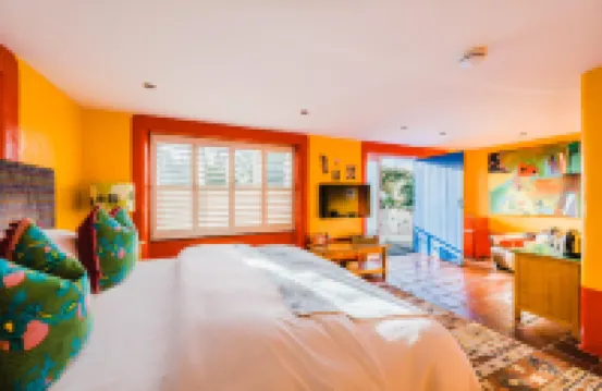 Lower Barns Guest House