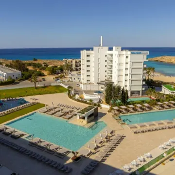 Chrysomare Beach Hotel & Resort Hotels in der Nähe von Nissi Beach