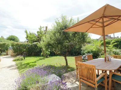 Wyncliffe Hotels near National Trust - Market Hall