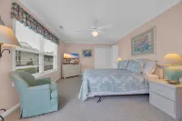 Lakefront Access and Relaxing Pool Oasis - Stunning Coastal Haven