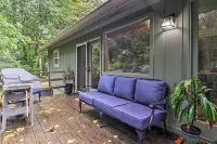Peaceful Pisgah Forest Cottage w/ Fire Pit! - Wifi
