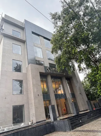 The Supreme Hotel and Banquet