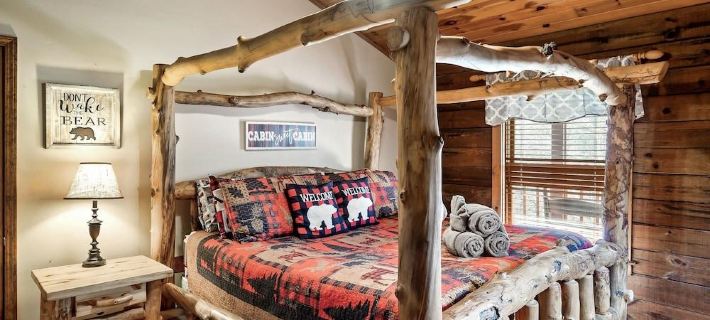 Love Shack Hotels in Sevierville