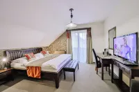 Penzion Drak โรงแรมใกล้The Synagoge of Liptovsky Mikulas