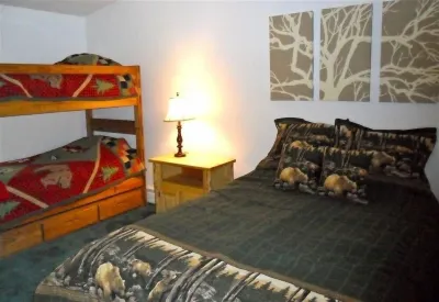Best Location - Walk to local restaurants and shopping, across from Hyatt