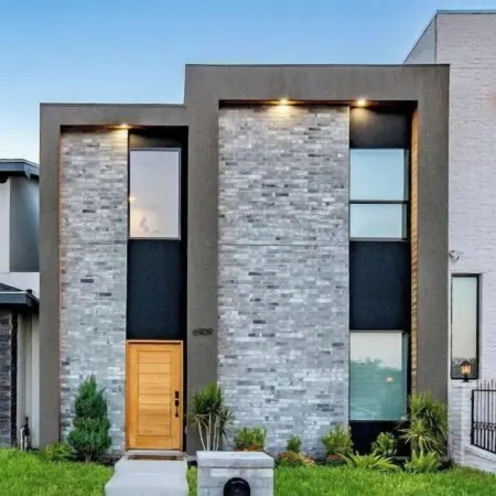 Elegant and cozy townhouse