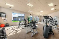 Panoramic Sunset Escape Waterfront Condo for 7!