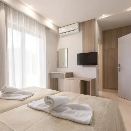 Saint George Resort Отели рядом с достопримечательностью «Пляж Колимбия»