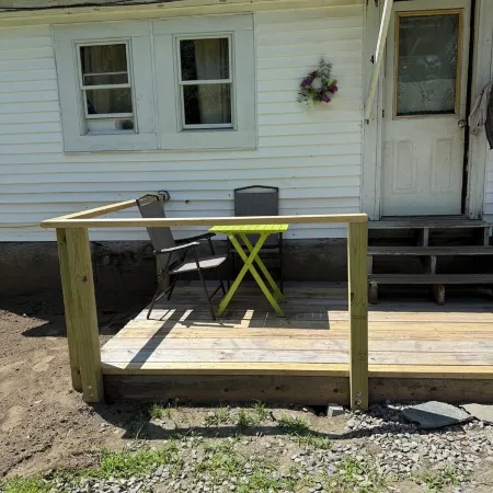 Rustic intown country apartment on the Moosehead trail