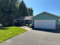 Charming 3-bedroom house with WiFi, AC in serene Marysville.