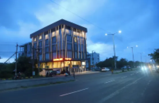 ROOTS 海岸餐廳及住宿 鄰近大榕樹的酒店