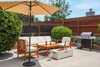 Brand New 4BR: Fireplace, Foosball, table tennis, Reseda.