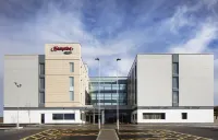 Hampton by Hilton Bristol Airport - parkir