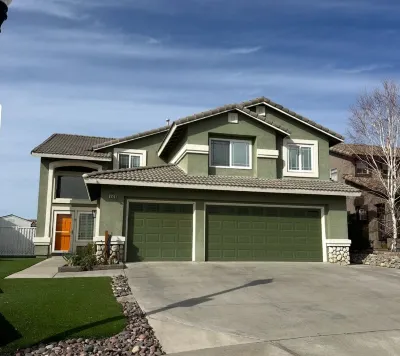 Beautiful Home, Insurance, Ltr, Str, Corporate, Last Minute Travel Hotels near Jump Around