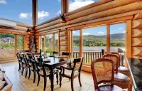 Charming 5-bedroom Lake Log cabin in marvelous Lanesville