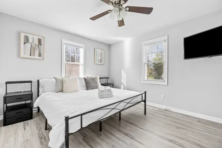 Cozy and Modern in the Heart of it all