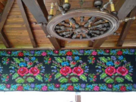 Casuta bunicilor ,Spacious 3-bedroom house in beautiful Bucovina, Volovăț,WiFi Hotels in Comuna Volovat