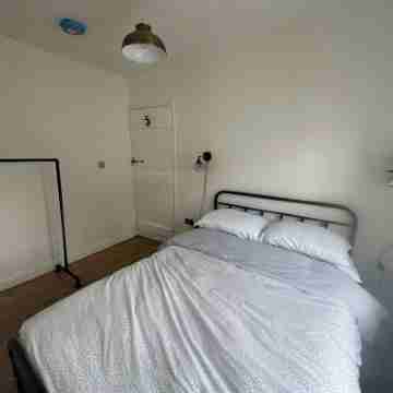 Charming Cottage in Brecon, sleeps 6 people. Pets welcome! Rooms