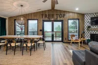Hot Tub and Breathtaking Ski Slope Views - Spectacular Tree-Top Retreat