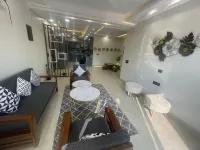 4bhk luxurious flat near airport