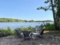 Quaint, Cozy Cabin on Bass Lake - Chalets