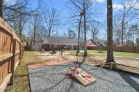 Charming 3-bedroom Home in Monroe with a Pool Table and Fire Pit, WiFi