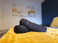 Charming 2-bedroom apartment in Quedgeley with WiFi access