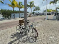 1-bedroom boat at the Perry with AC, fitness room and 2 swimming pools