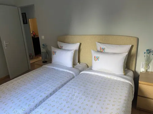 House 180 m2 and garden 600 m2 14 Sleeps maximum Hotels in Puiseaux