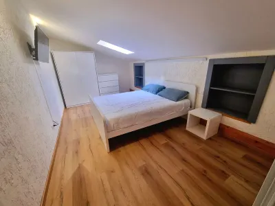 House Barzio - Appartamento Moderno in Centro a Barzio - Piani di Bobbio ITB S.p.A.附近的飯店