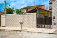 House with pool 50 meters from the beach