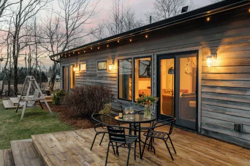 Wellness Retreat with Hot Tub, Gym, Cold Plunge, Office