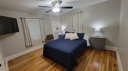 Charming 3-bdrm in Quiet, Convenient Location