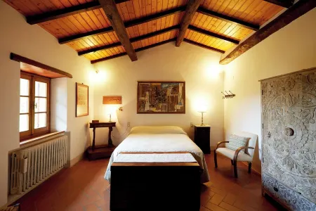 Farmhouse in the Tuscan Mountains Casetta del Pievano