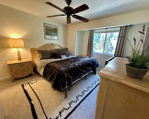 Mountain Chalet on Golf Course with Beautiful Views Hotels in Eagle-Vail