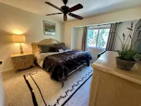 Mountain Chalet on Golf Course with Beautiful Views